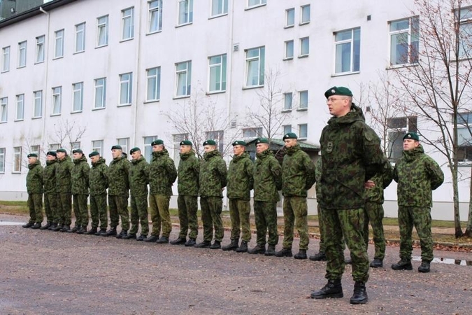 Į Ukrainą siunčiama nauja karinių instruktorių pamaina