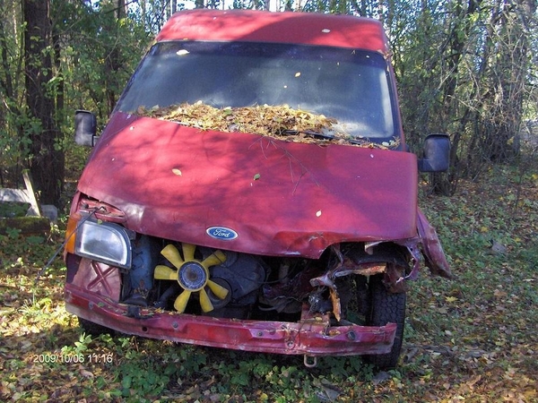 Ar visi automobiliai numirėliai patenka pas atliekų tvarkytojus?