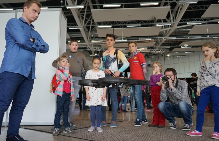 „Robotiadoje“ su moksleiviais varžysis ir A. Guoga