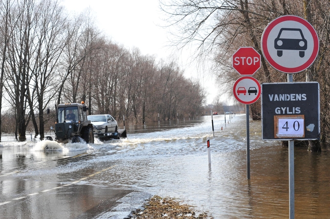 Skelbiamas konkursas statyti estakadą į Rusnę