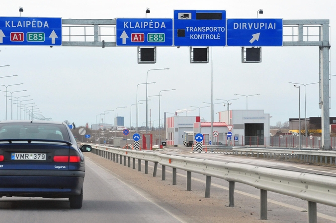 Dėl magistralės remonto susidarė spūstys ties Kaunu ir Grigiškėmis