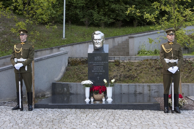 Minimos ketvirtosios A. M. Brazausko mirties metinės