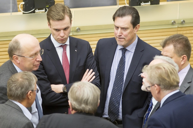 Valdžios reitinguose įsivyravo štilis