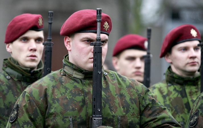 Kitų metų Lietuvos gynybos biudžetas turėtų išaugti iki 1 proc. BVP