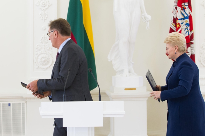 Ar įtampa tarp Prezidentūros ir Vyriausybės neišbalansuos politinio gyvenimo?