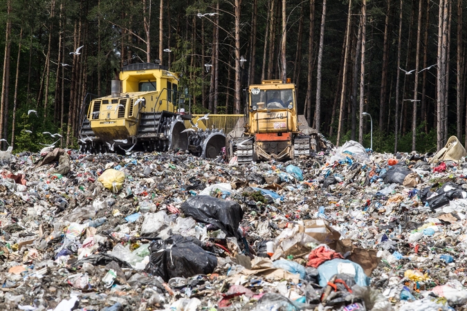 Sąskaitose už atliekų surinkimą gali atsirasti nauja eilutė