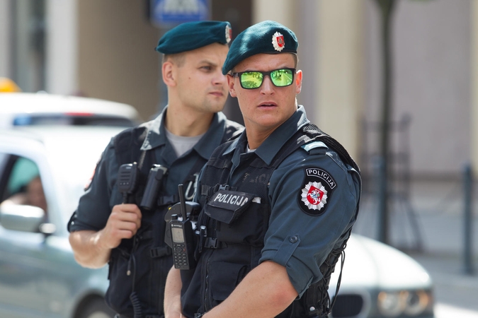 Sostinės policija buvo sukelta ant kojų: šaulys pasidavė pats