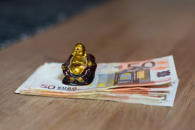 Finansų ministerija – už baudas dėl nepagrįstų pajamų