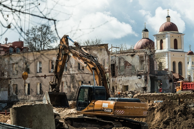 Teismas leido tęsti daugiabučių statybas prie Misionierių vienuolyno