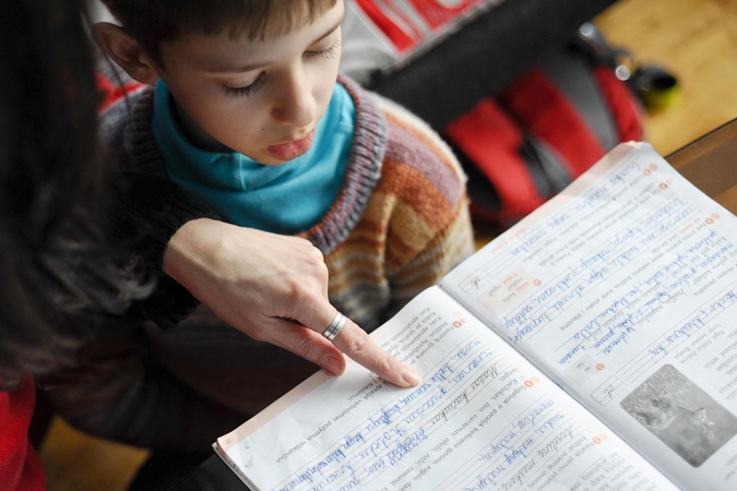 Nuo naujų mokslo metų siūloma įteisinti mokymąsi šeimoje