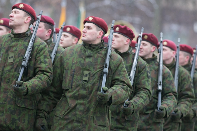 Politinėje taryboje aptariamas šauktinių grąžinimo klausimas