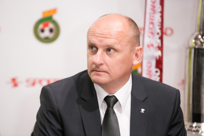 Vilniaus „Žalgiris“ vyriausiojo trenerio vairą patikėjo V. Urbonui