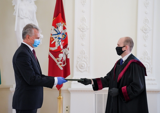Prezidentas priėmė penkių teisėjų priesaikas
