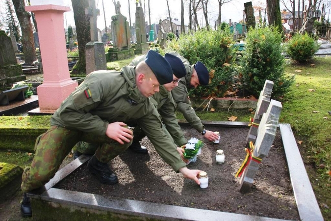 Visoje Lietuvoje pagerbiamas žuvusių laisvės gynėjų atminimas