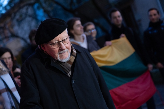 Po aršios diskusijos Seimas pritarė projektui dėl valstybės vadovo statuso V. Landsbergiui 