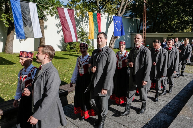 Baltų vienybės dieną – šventė Laikrodžių muziejaus kiemelyje