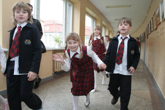 Švietimo ministrė: į mokyklas sugrįžo maždaug 58 tūkst. pradinukų