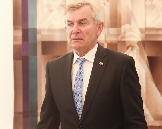 Atsistatydinti neketinantis V. Pranckietis rašys atvirą laišką