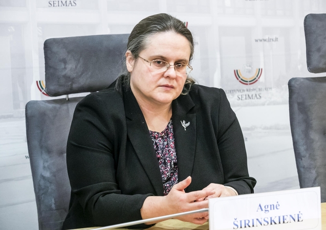 A. Širinskienė: šis Seimas nepajėgus apsispręsti dėl pavardžių rašybos