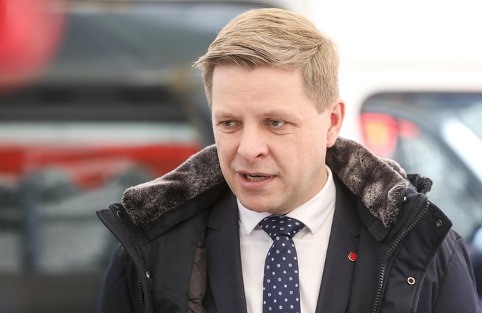 R. Šimašius: planai premjerui imtis vadovauti krizės valdymui – sveikintini