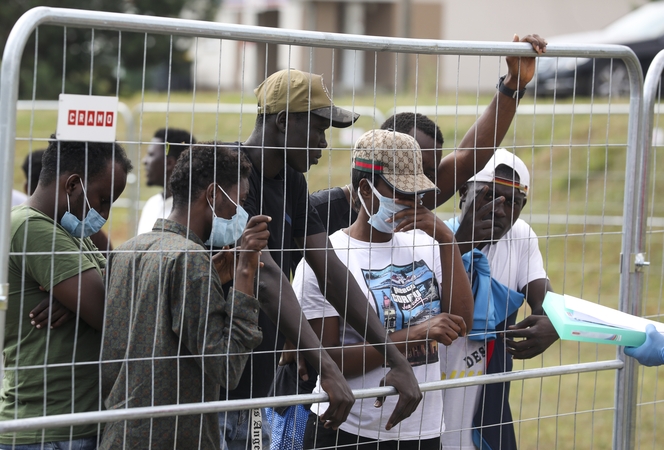 Ministerija siūlo atskirti prieglobsčio prašytojus ir migrantus