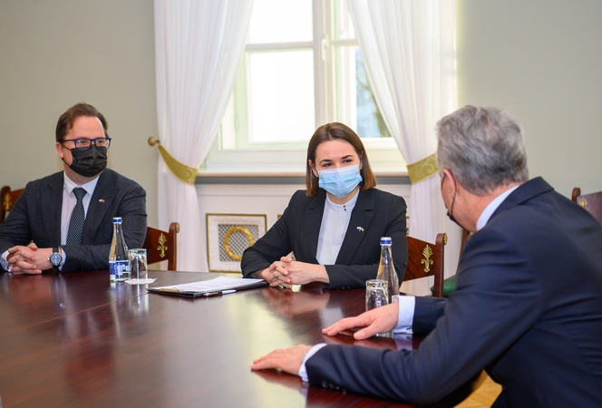 Prezidentas S. Cichanouskajai: tikiu demokratiška Baltarusijos ateitimi