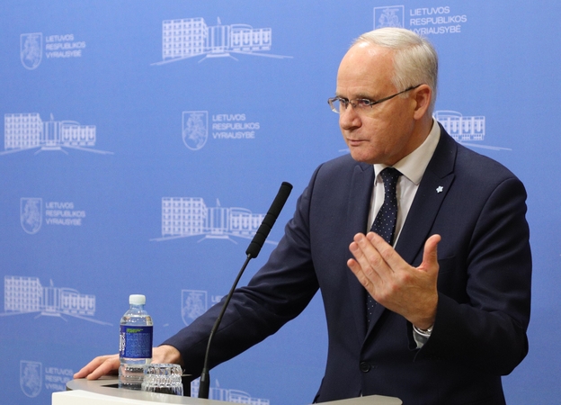 Ministras palaiko siūlymą optimizuoti mokyklų tinklą leisti savivaldybėms