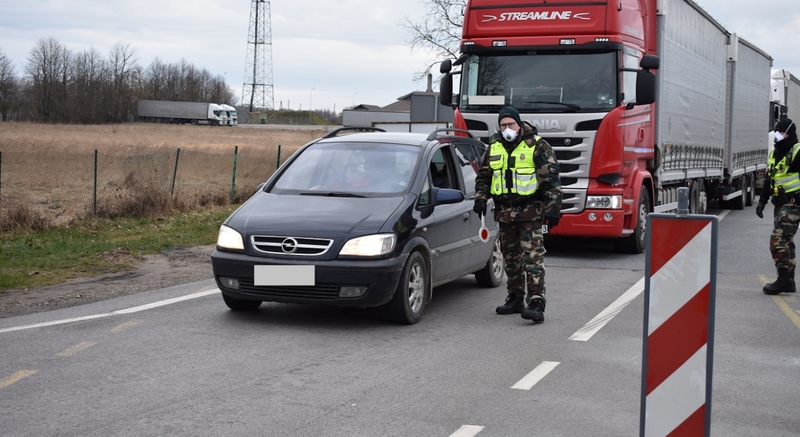 Leidimą atvykti į Lietuvą užsieniečiams galės suteikti ministrai