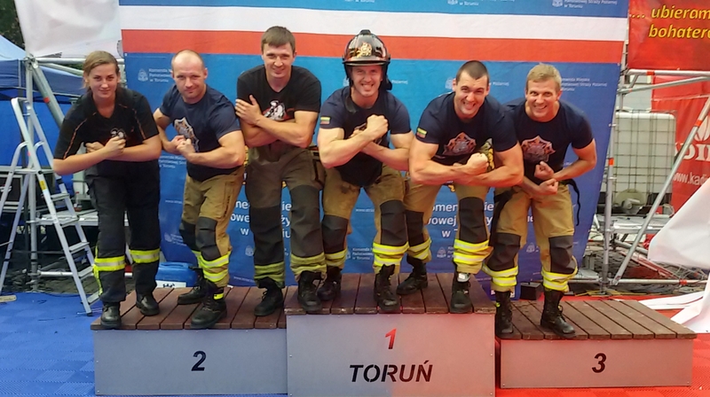 Su stipriausiais ugniagesiais čempionate debiutavo vilnietė ugniagesė