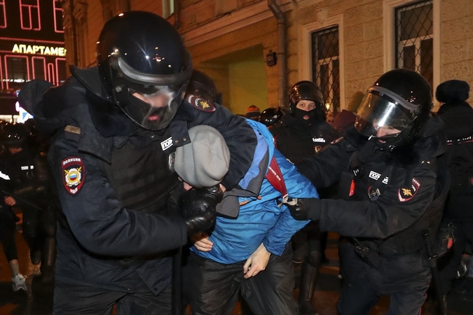 Paskelbus A. Navalnui nuosprendį – mitingai Rusijoje: areštuota šimtai žmonių