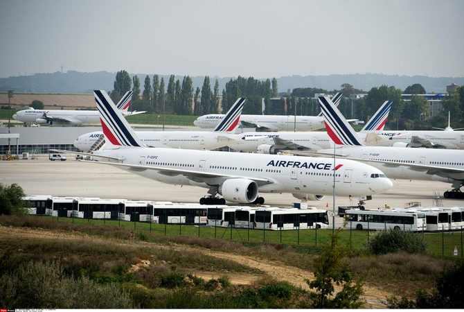 „Air France“ pilotai baigė rekordinės trukmės streiką