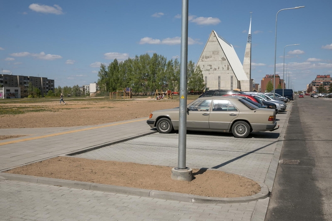 Pilaitėje – 240 naujų automobilių stovėjimo vietų