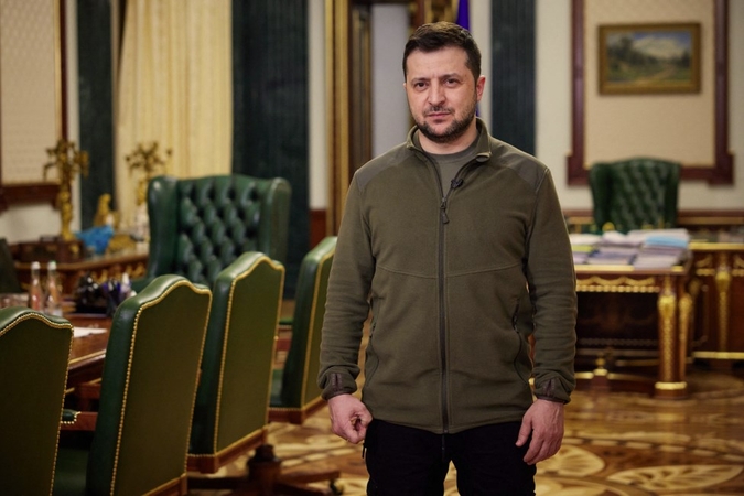 V. Zelenskis ragina Ukrainoje įvesti neskraidymo zoną, kad Rusijos raketos nepasiektų NATO