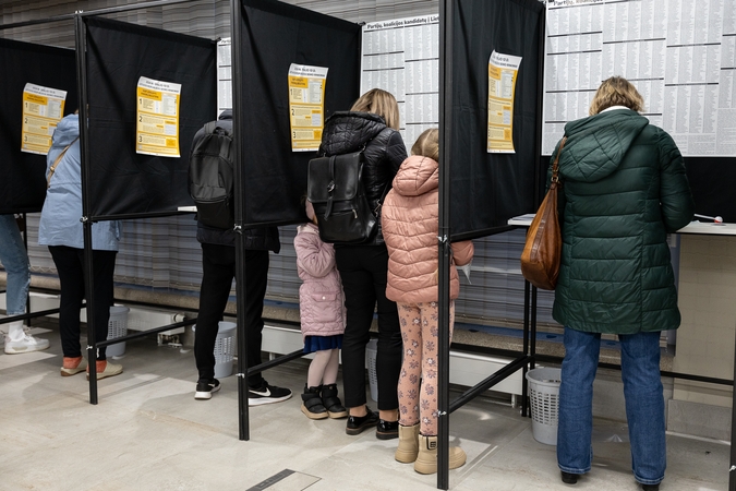 Nusivylė: į rinkimus atėjusi kaunietė sužinojo, kad ji esą gyvenamąją vietą deklaravo Babtuose, todėl ten ir turi balsuoti.