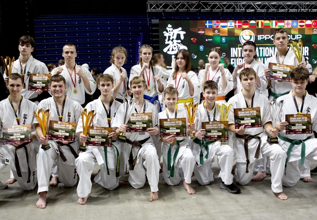 Naujiena: gruodžio 8-ąją Vilniuje surengtas didžiausias Europoje kiokušin karatė turnyras, kuriame dalyvavo ir Klaipėdos sportininkai.