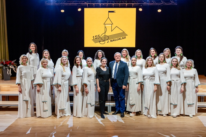 Raudondvaryje skambėjo J. Naujalio dainos