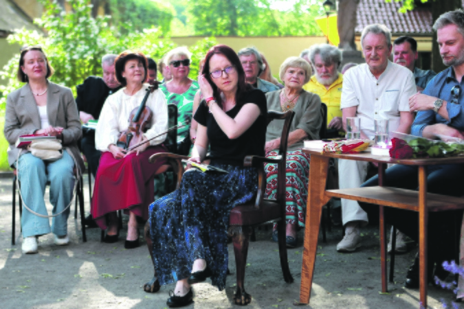 Įvertinimas: I. Rudžianskaitė Maironio premiją priėmė su dėkingumu ir ramia širdimi. „Jaučiuosi verta šio apdovanojimo“, – sako poetė.