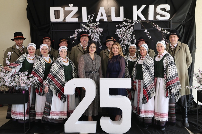 „Džiaukis“ skleidžiamas džiugesys tęsiasi 25 metus