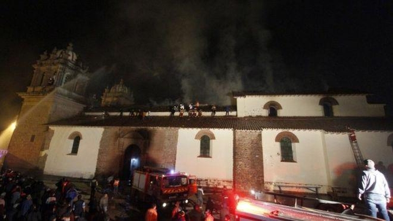Peru gaisras nuniokojo garsią XV a. bažnyčią