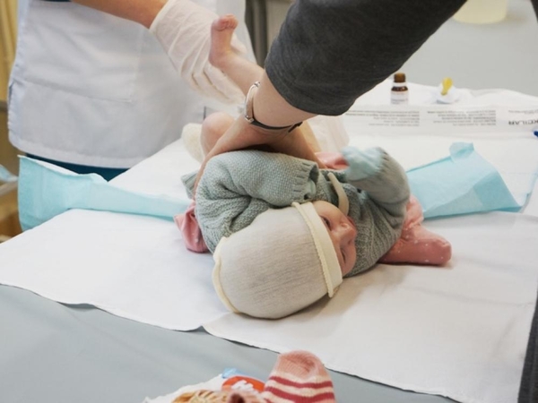 Laukimo džiaugsmą sudrumstusi vaisiaus diagnozė – gastrošizė