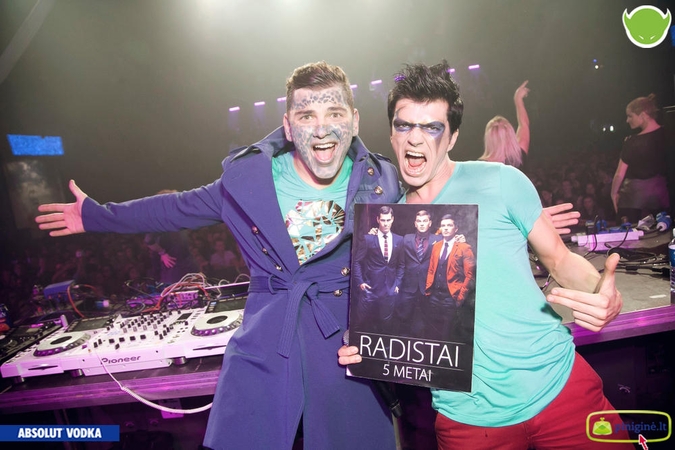 Kastis Torrau, Donatello ir Arnas D „Radistams“ dedikuoja remiksą