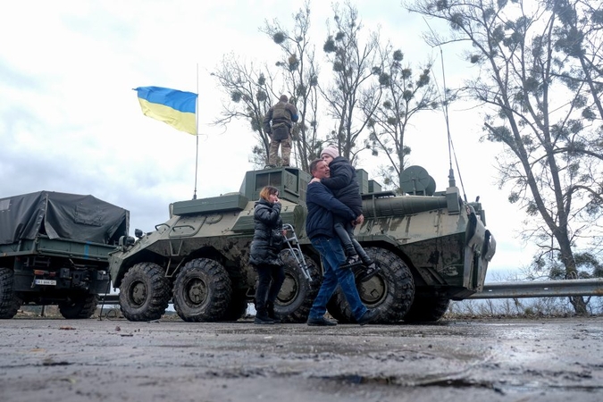 Atsargos pulkininkas: ukrainiečiams būtinai reikia sunkiosios artilerijos 