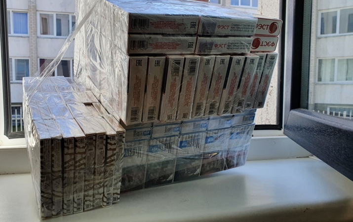 Išaiškintas pensininkės verslas: namuose veikė kontrabandinių cigarečių „parduotuvė“