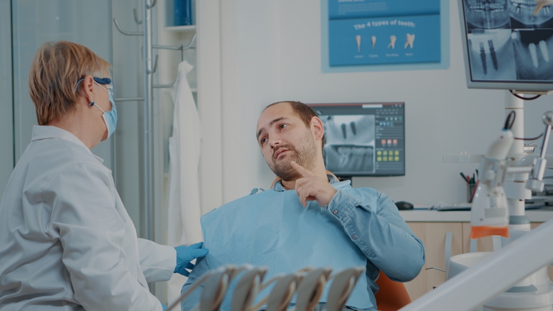 Dantų kariesas – kas lemia šią ligą ir kaip ją gydyti?