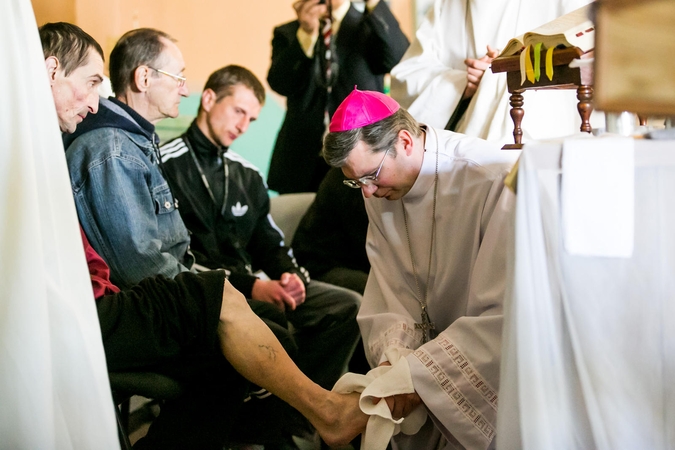 Kaliniams – meilės be išlygų pamoka