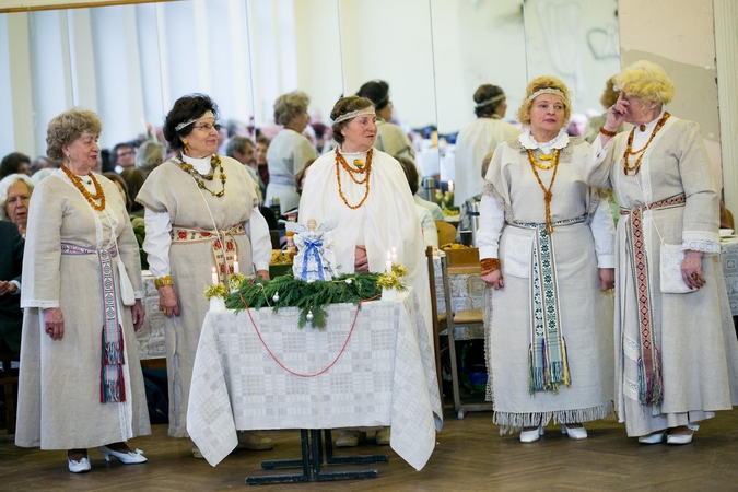 Kalėdų belaukiant: Kauno senjorai susibūrė į šventinę popietę