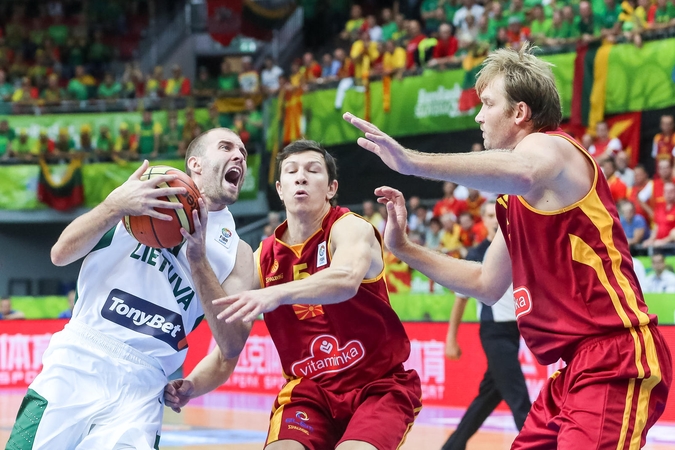 Išvargo: Lietuvos rinktinė pirmąją pergalę Europos čempionate iškovojo prieš makedonus
