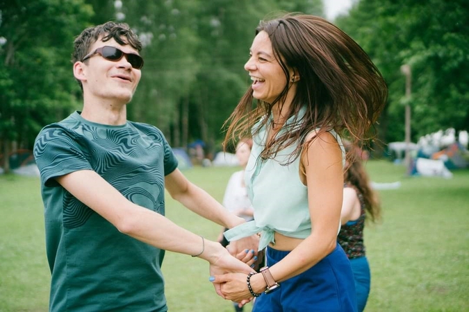Nauda: judesio terapija padeda atpalaiduoti kūną ir protą, todėl praverčia žmonėms, patiriantiems stresą ir emocinę įtampą.