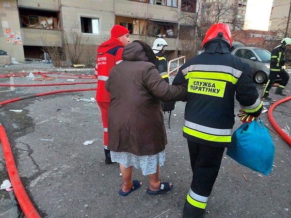 Gubernatorius: Rusijos karių bombardavimai trukdo civilių evakuacijai iš Luhansko srities