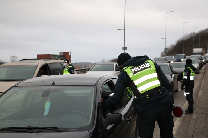 Kauno pareigūnams įkliuvęs vairuotojas prisipažino – gėrė dvi dienas iš eilės